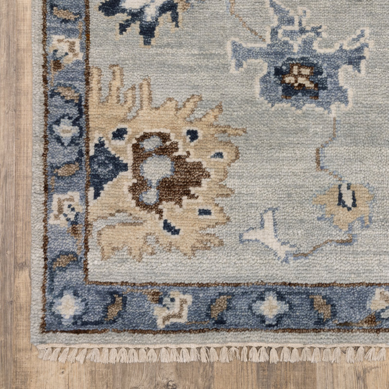 Gowen Traditional Oriental Light Blue/ Blue Hand-made Wool Area Rug, Rectangle 6' x 8'12"