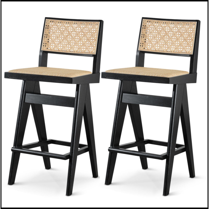 Charmant ensemble de tabourets de bar en rotin pour espaces élégants et sièges décontractés (ensemble de 2)