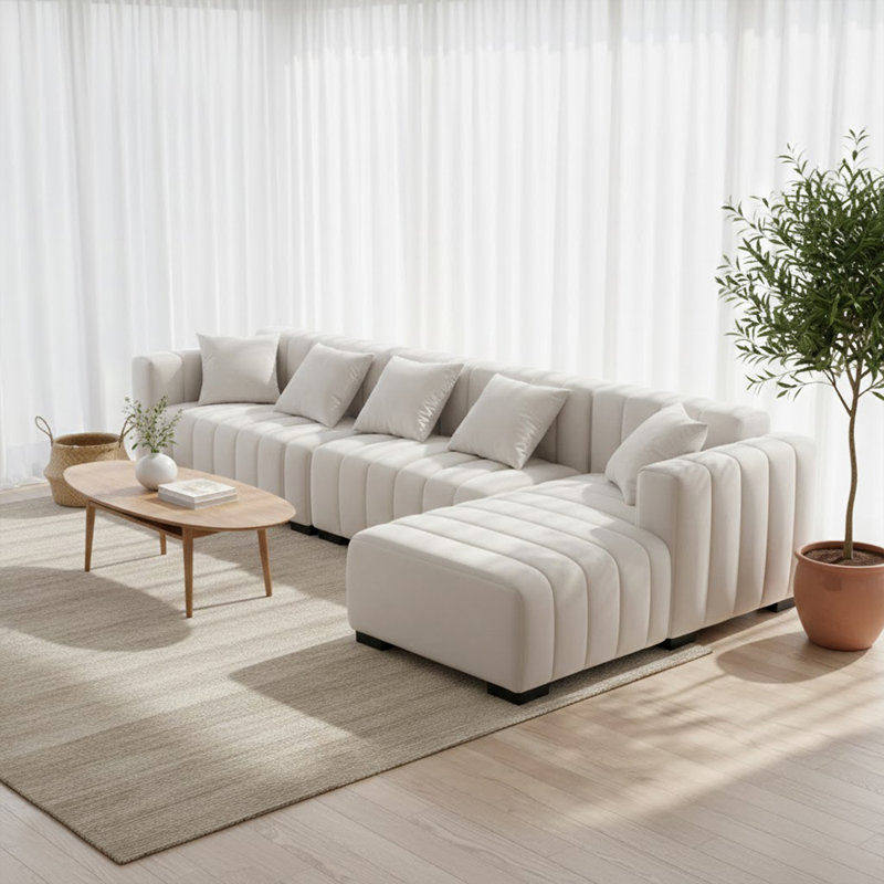 Canapé modulaire de 139 po pour salon, canapé en L avec méridienne, Velours beige, Accoudoir à droite (vu de face)