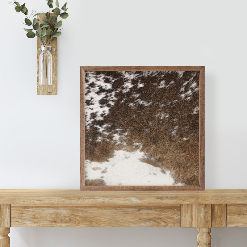 Cuir de vache brun, H 24 po x l 24 po