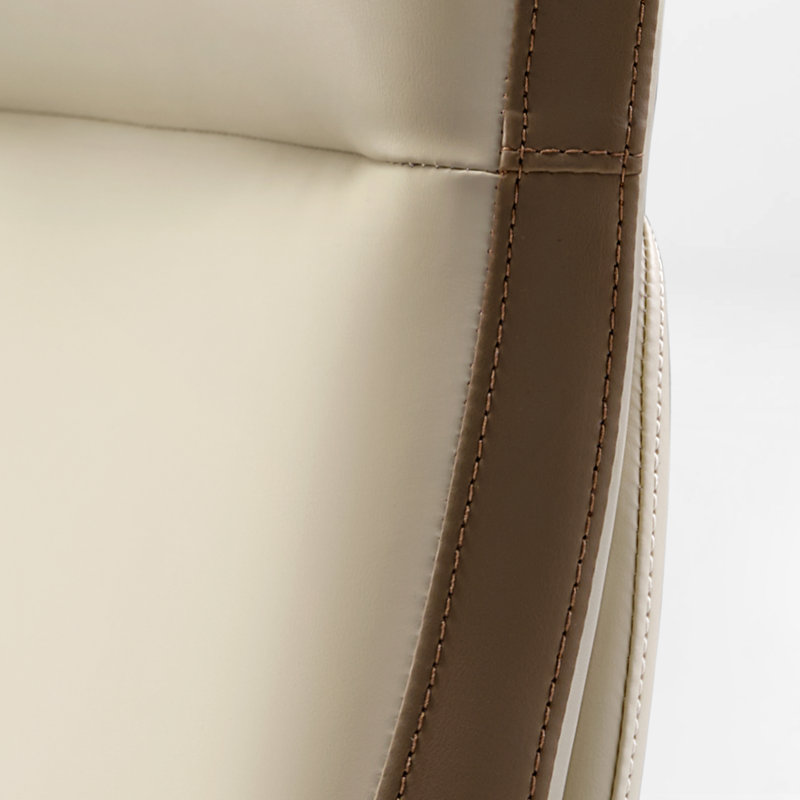 Modern Executive Chair that Combines Elegance and Comfort, Black