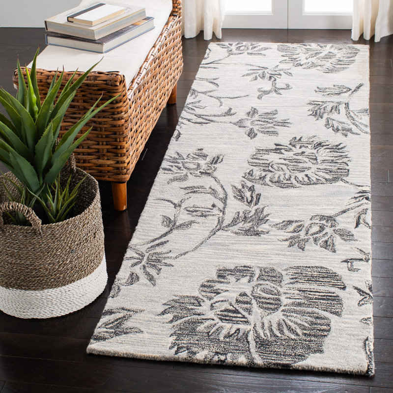 Tapis floral en laine et viscose touffeté à la main Soho, Tapis de couloir 2 pi 6 po x 6 pi