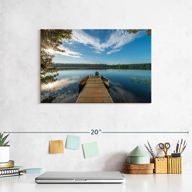 Dock on placid lake Aletra, H 8 po x l 12 po