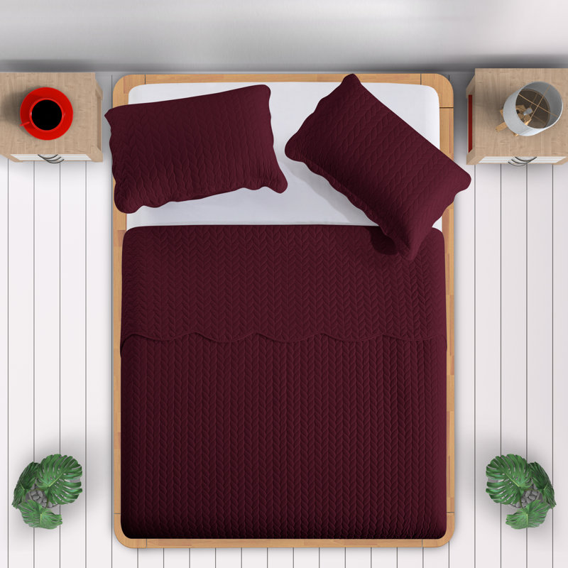 Ensemble de couvre-lit matelassé en microfibre embossée, Burgundy, California King Comforter + 2 Standard Shams