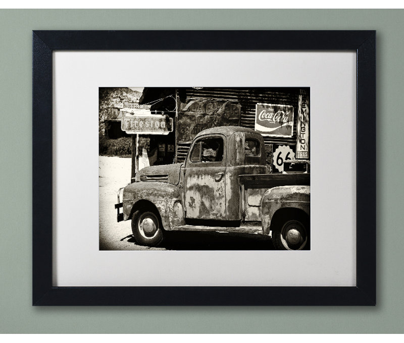 Camion américain, reproduction de photo encadrée, H 11 po x l 14 po x P 0,5 po, Blanc, Cadre noir