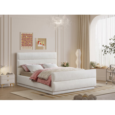 Holdon Tufted Upholstered Standard Bed