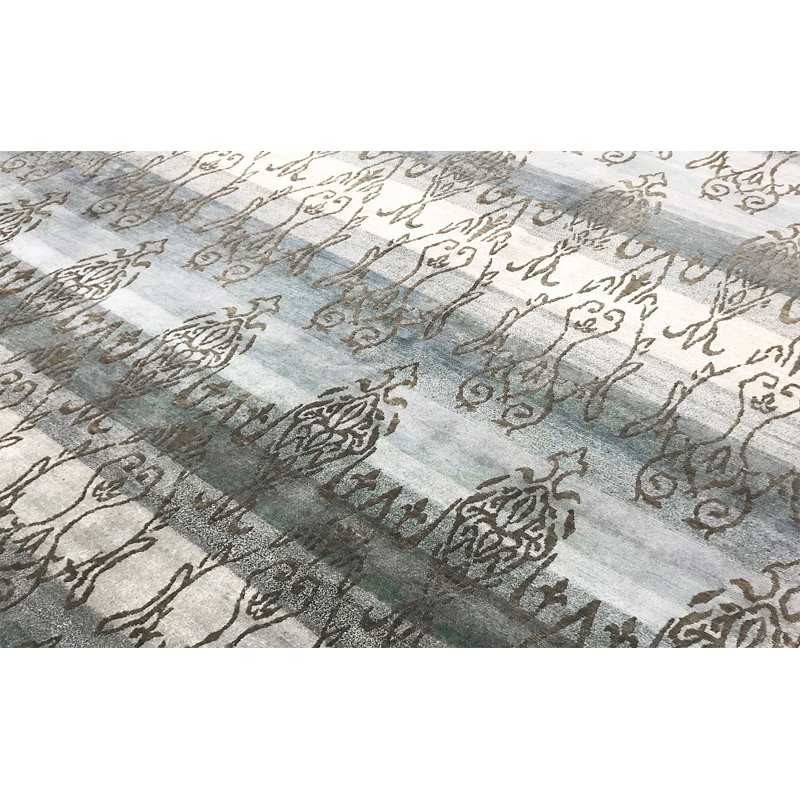 Tapis bleu clair noué à la main de haute qualité