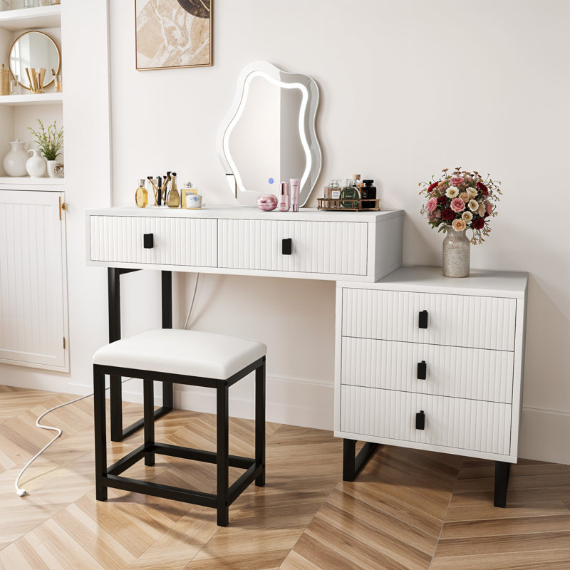  Cloud Vanity With Lighted Mirror