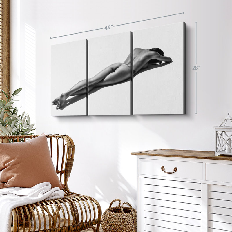 «Noir Sunbathing Model» sur, H 28 po x l 45 po