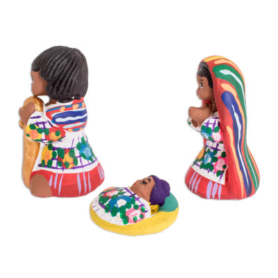 Figurines & Sculptures