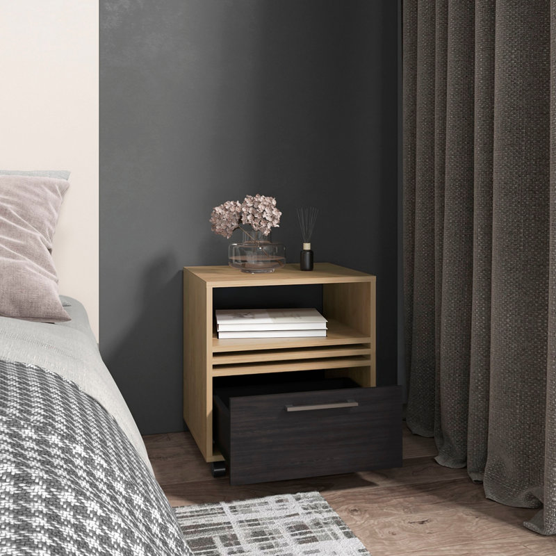 Table de chevet de style contemporain