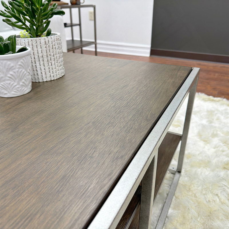 Élégant ensemble de table basse et 2 tables de bout en bois avec cadre en métal 3 pièces, parfait pour un décor moderne et fonctionnel.