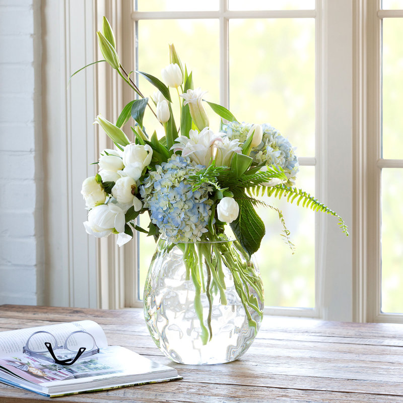 Southern Classic Handmade Glass Table Vase