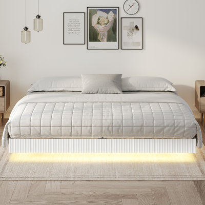 Cadre de lit flottant avec lumières DEL, cadre de lit à DEL avec panneau ondulé cannelé, lattes métalliques robustes