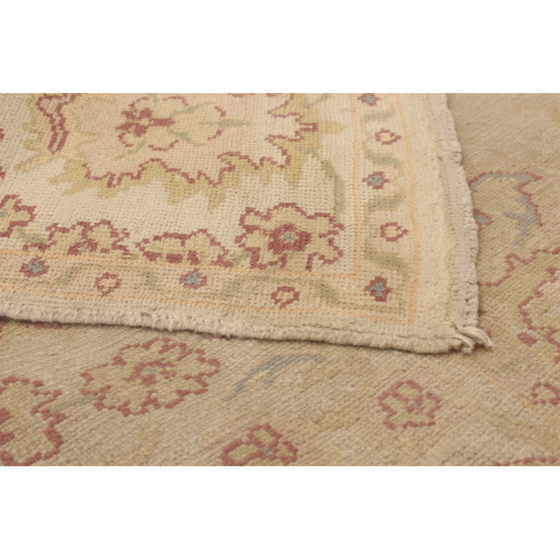 Tapis unique en laine noué à la main 6 pi 2 po x 8 pi 5 po style Oushak beige des années 2010 Joachim