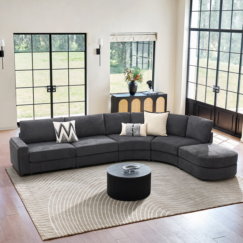 Canapé modulaire courbé 150 po avec un repose-pieds Grandon, Polyester gris