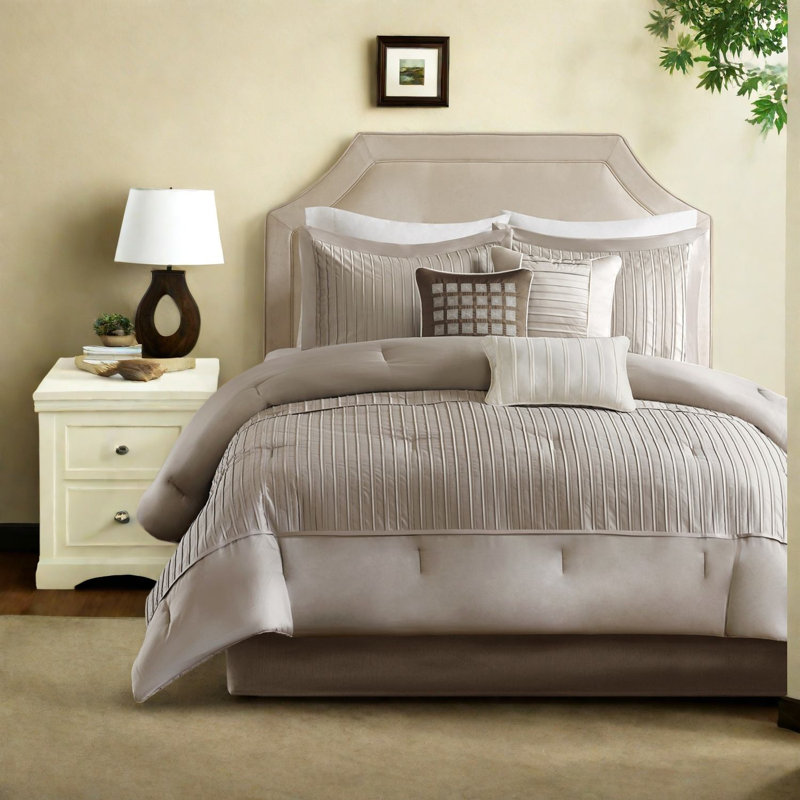 Ensembles de literie modernes en polyester taupe charmeuse pour chambre à coucher