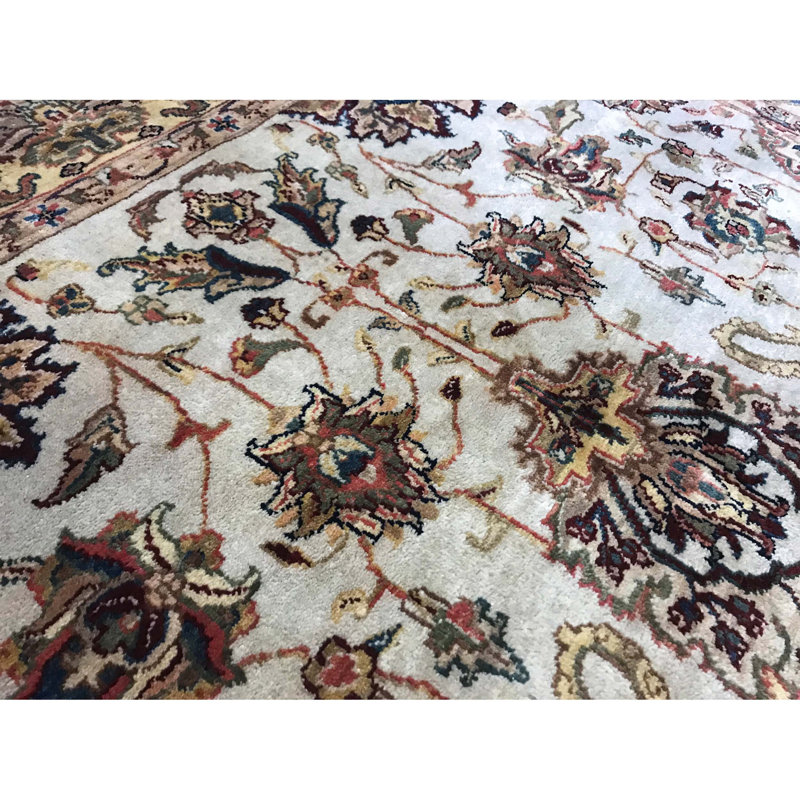 Sona One-of-a-Kind 5'2" X 8'9" Area Rug