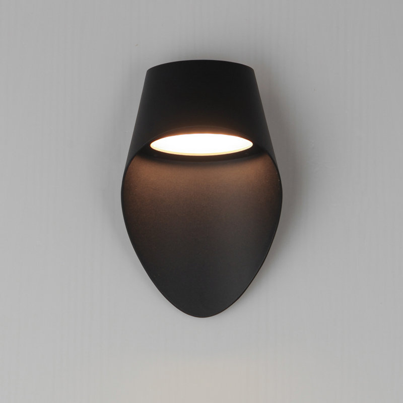 Cape-Outdoor Wall Mount