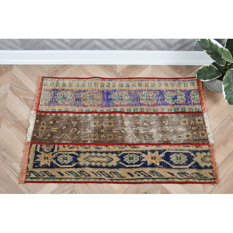 Tapis Oushak rétro bleu à patchwork idéal pour la cuisine ou comme petit tapis d'entrée