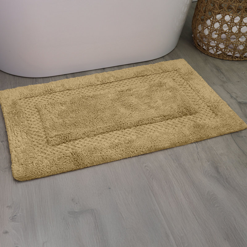 Antigona Soft Bath Rug, 21" W x 34" L, Linen