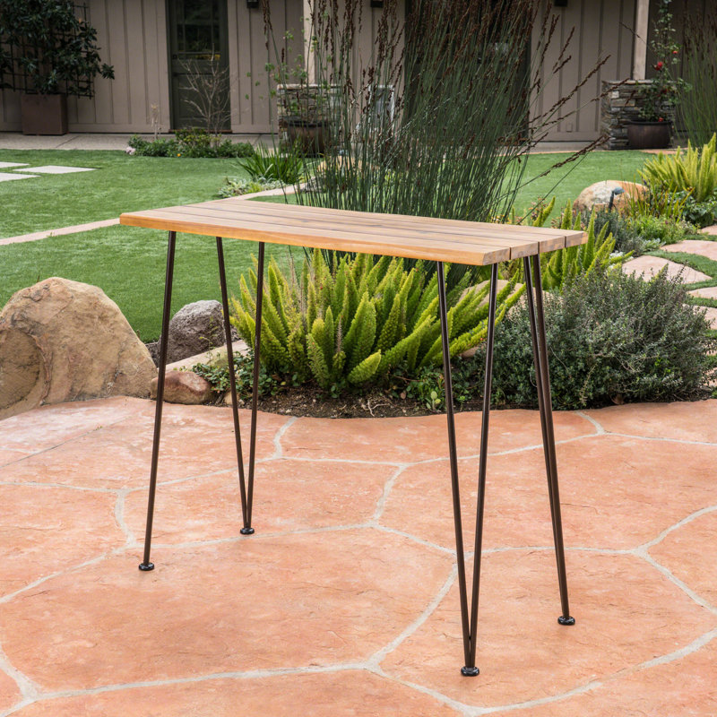 Table d'extérieur en bois - avec finition et support de bar industriel rustique en fer pour une utilisation durable