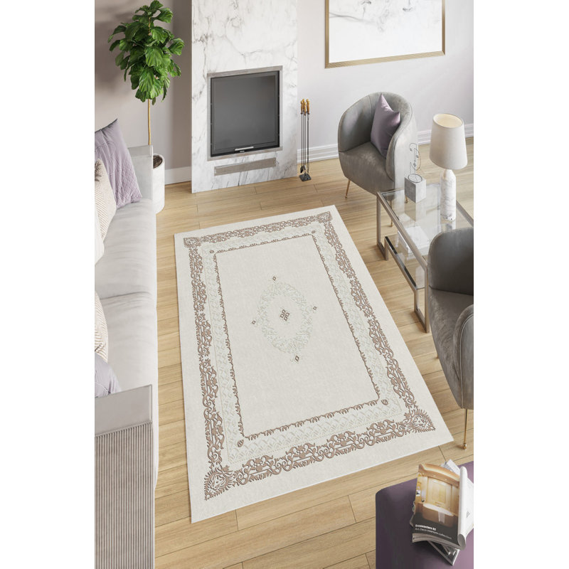 Tapis rectangulaire beige / blanc en polyester tressé à la machine Shubert, Rectangle 2 pi x 3 pi 3 po