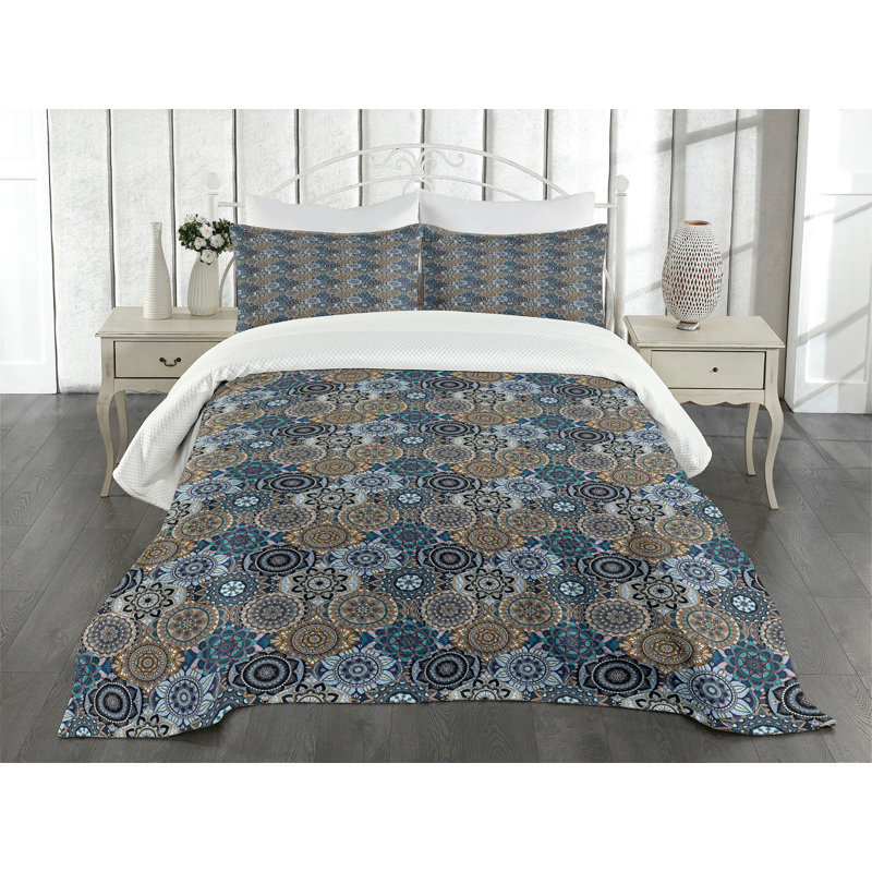 Adilyn Blue/Yellow Microfibre Bedspread Set, 220 x 264 cm Bedspread - 2 Shams