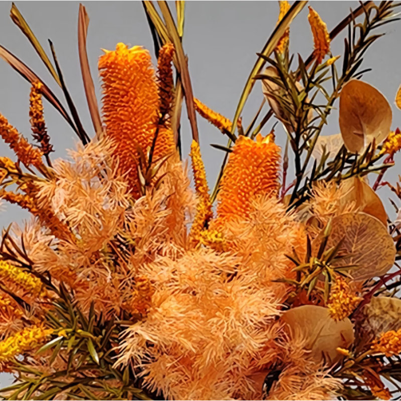 Décoration de fleur simulée