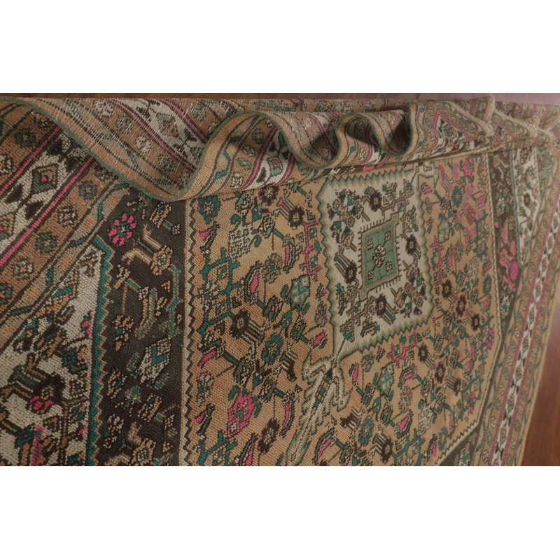 Tapis géométrique en laine 7 x 10