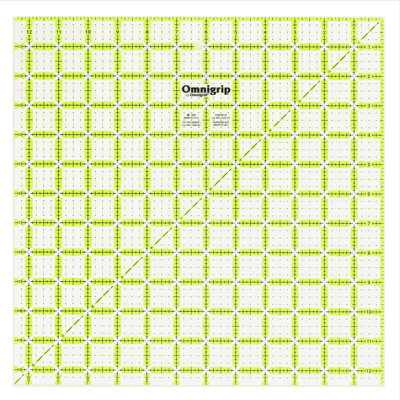 Règle de courtepointe carrée antidérapante Omnigrip 12 1/2 po x 12 1/2 po