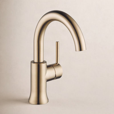 Trinsic Single-Hole Bathroom Faucet with Drain