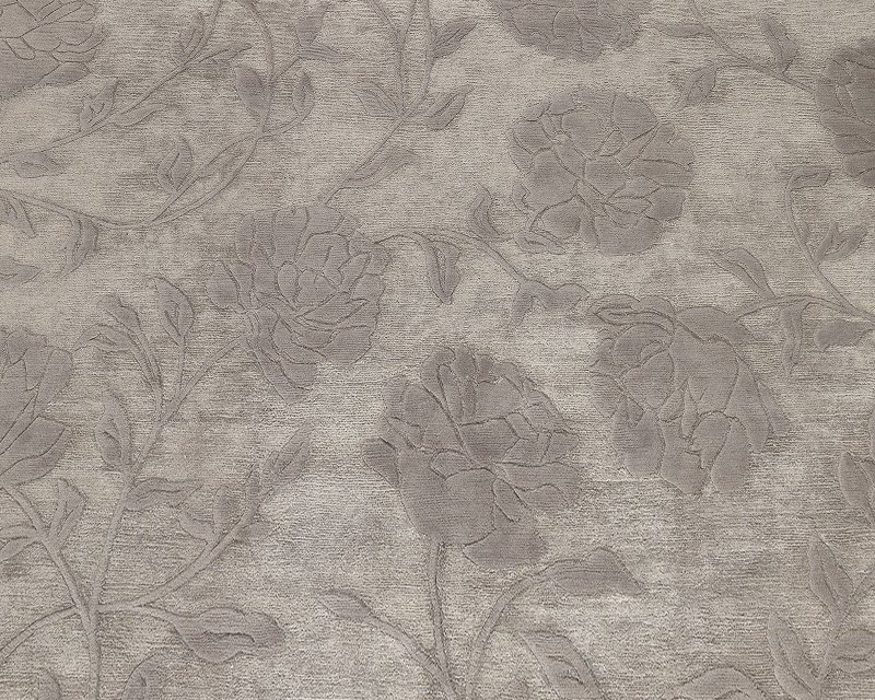 Peony Floral Area Rug in Silver/Gray, Rectangle 2' x 3'