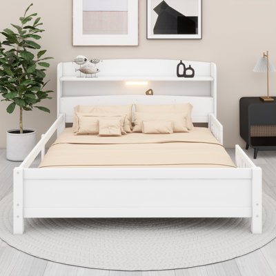Lit plateforme en bois avec lumière DEL intégrée, tête de lit Breighlyn