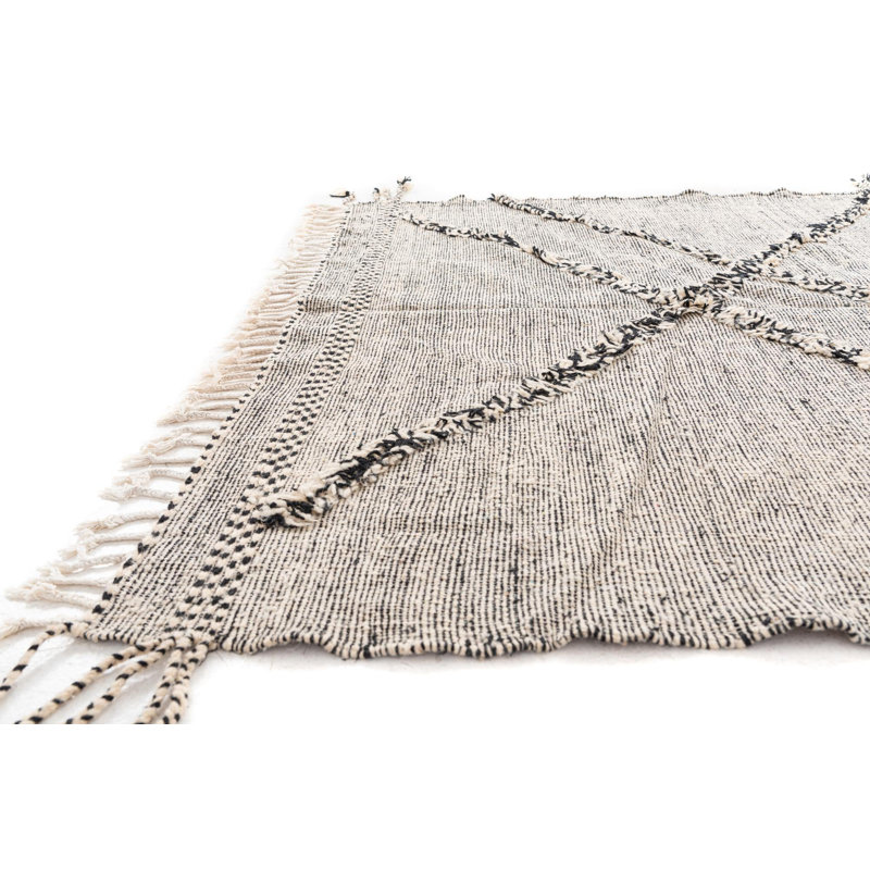Tapis noir et blanc Mosser