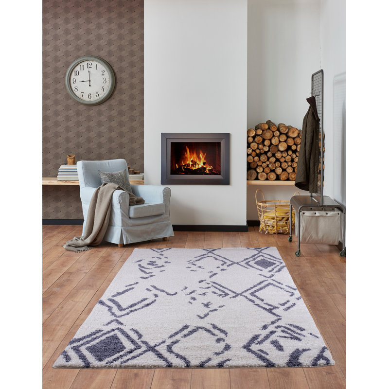 Tapis décoratif gris à motif géométrique Calderwood, Rectangle 5 pi 2 po x 7 pi 5 po