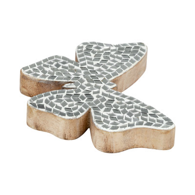 Élégante figurine papillon fabriquée en bois, en verre et en bois de manguier avec un motif mosaïque complexe pour une touche décorative élégante