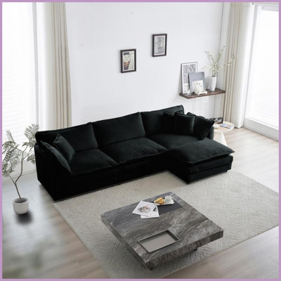 Confort moelleux: coussins en mousse épaisse et chenille douce pour la détente.