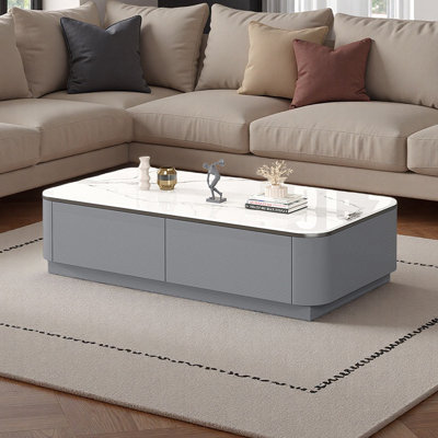 American-style minimalist coffee table