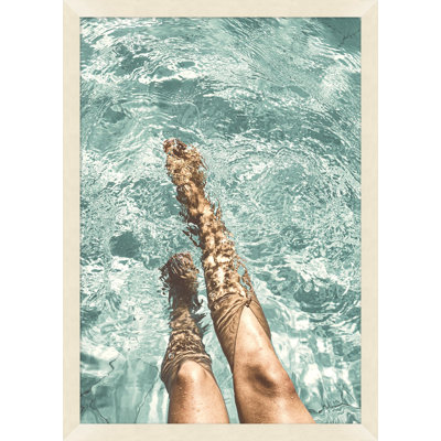 Pieds dans le lac 2