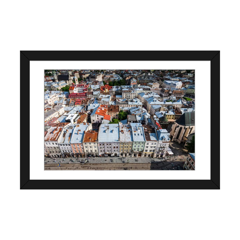 « ukraine, lviv » par mikolaj gospodarek, impression sur toile tendue, H 16 po x l 24 po x P 1 po, Papier avec cadre noir