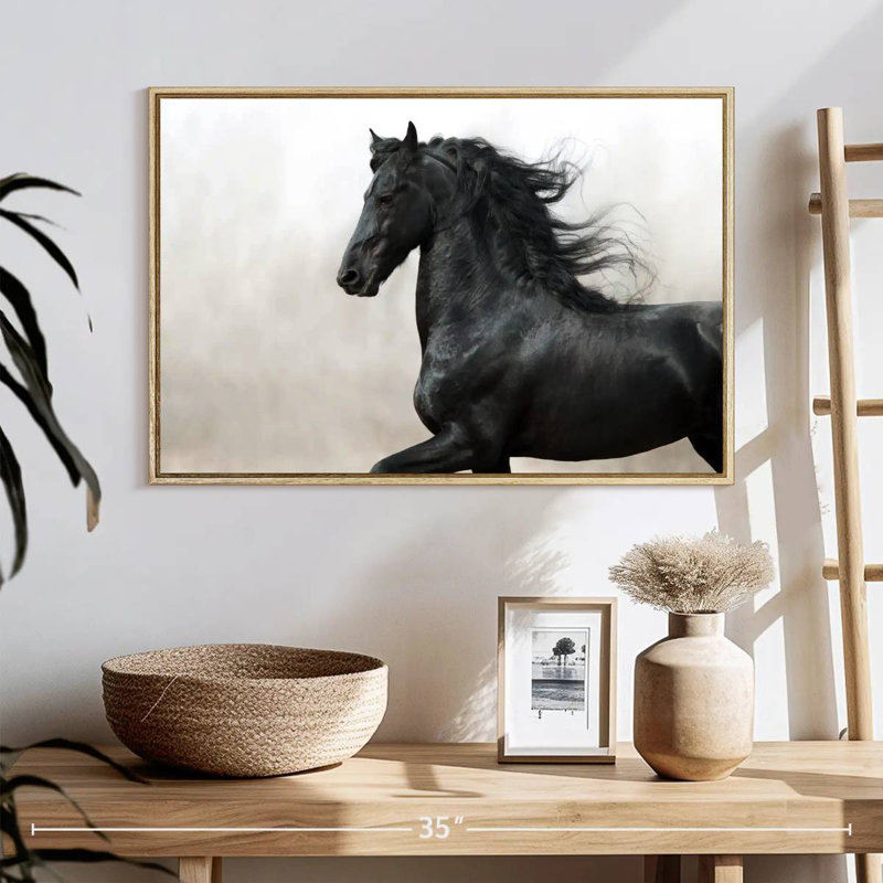 Cheval frison noir, 25 po x 17 po, Cadre flottant en bois naturel
