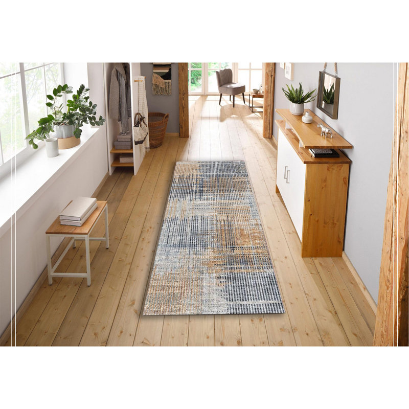 Accent Rug, Runner 2' x 5'6"