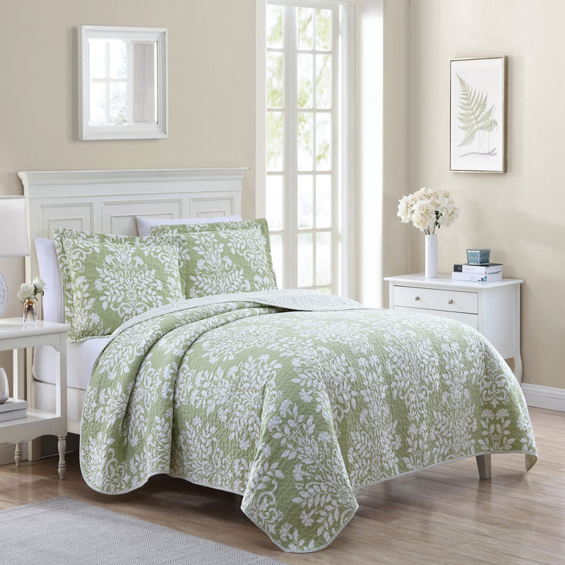 Sage Green Cotton Reversible Full Quilt Set with Shams