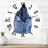 Feuille bleue aquarelle sur blanc - horloge murale traditionnelle