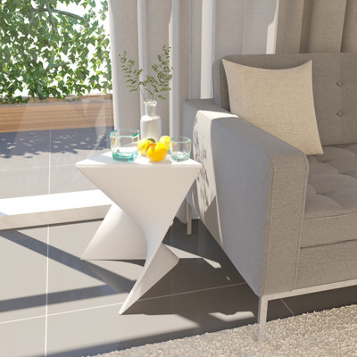 Table d'appoint sculpturale 17 po Leisuremod