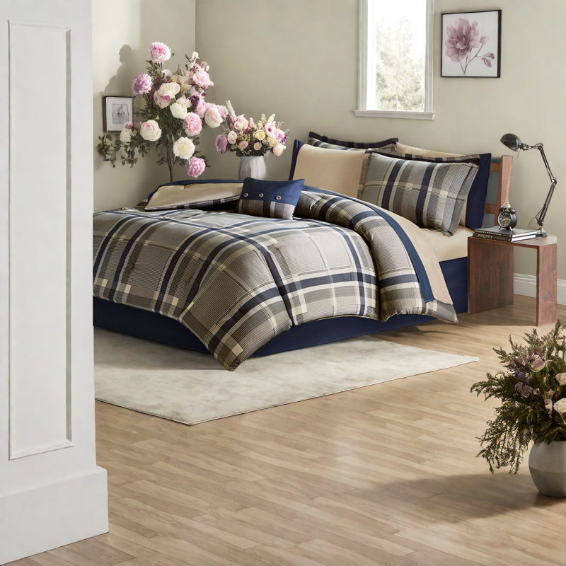 Modern Plaid Queen Bedding Sets, Soft Polyester Comforter With Complete Sheet Set