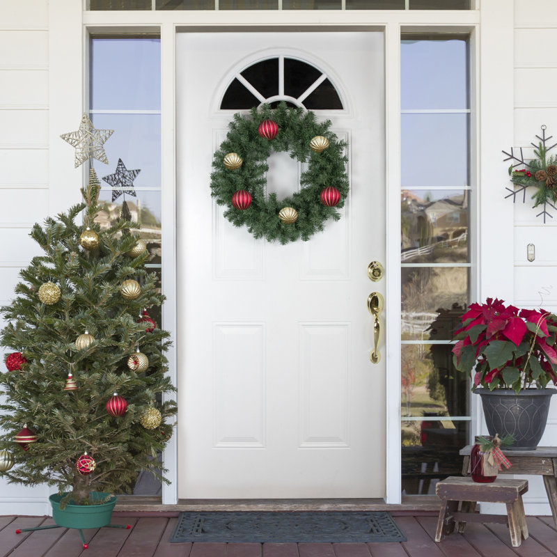 24" Medium Pine Artificial Christmas Wreath Unlit