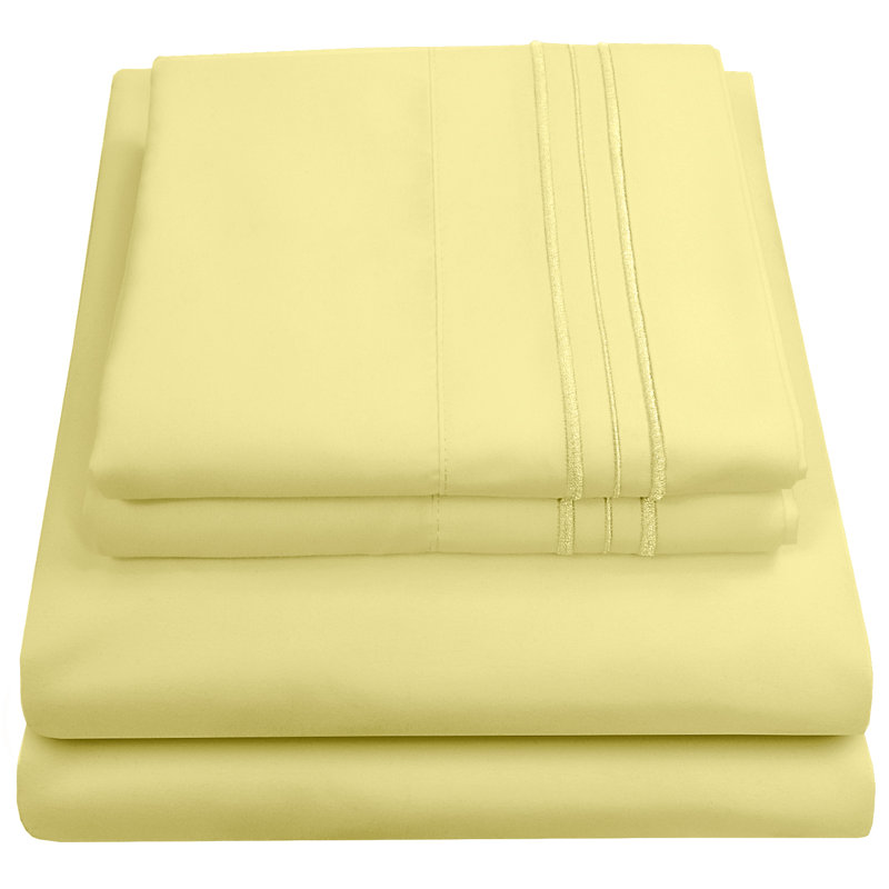 Ensemble de draps en microfibre douce de la série 1800 classique Luxurious offert dans un choix de couleurs unies et de tailles