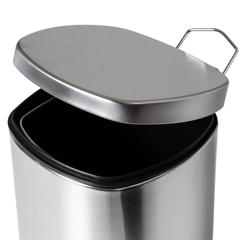 Step On Waste Basket - 3.17 Gallons